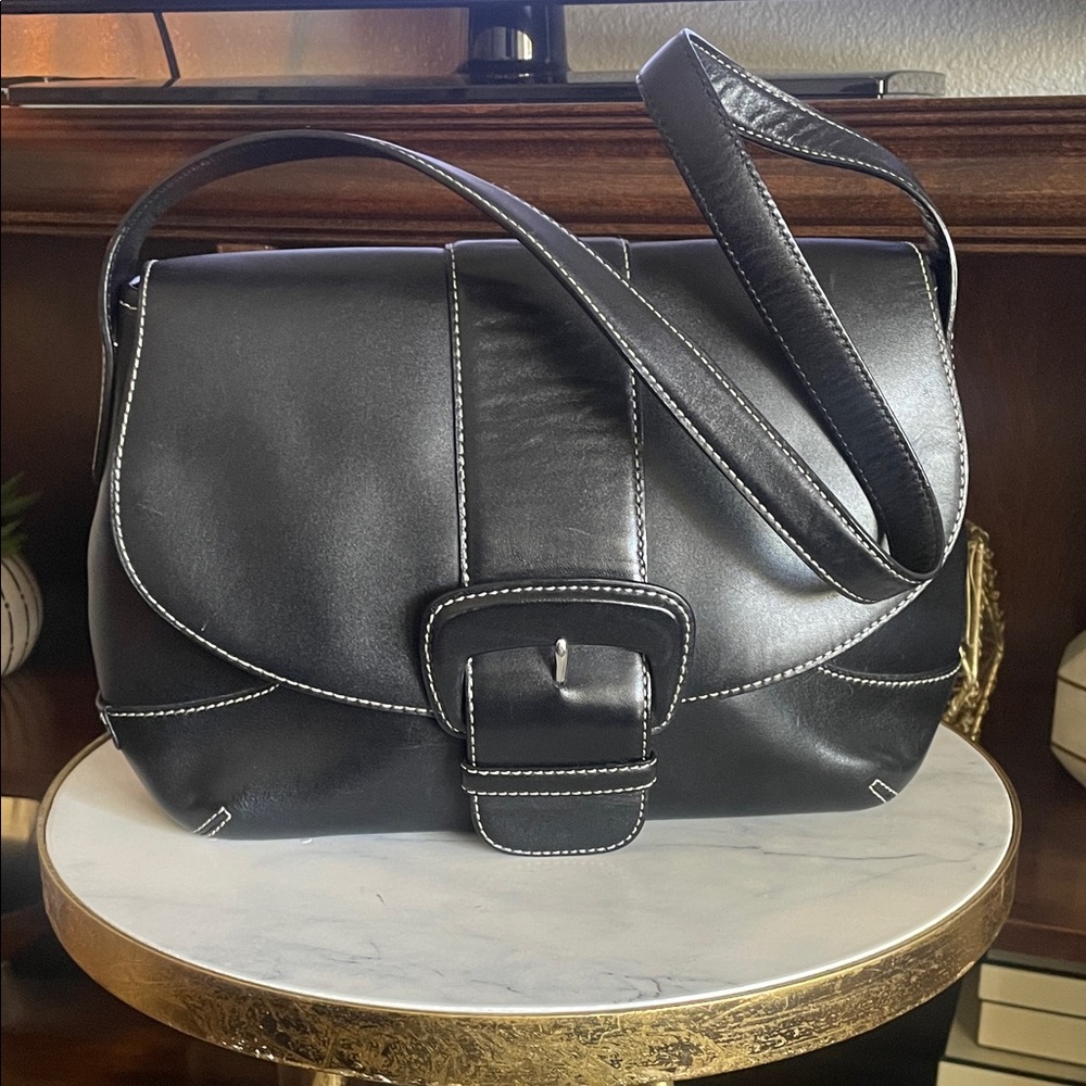 Cole Haan Elegant Black Leather Shoulder Bag